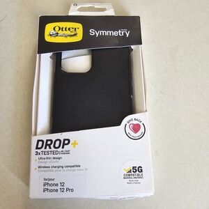 Otter box iPhone 12/12 pro. Symmetry series